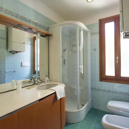 Suite San Barnaba דירה
